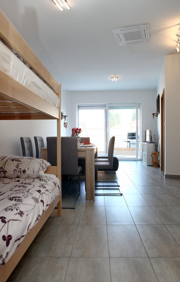 Charming San Simon Beach Apartment Jn イゾラ エクステリア 写真